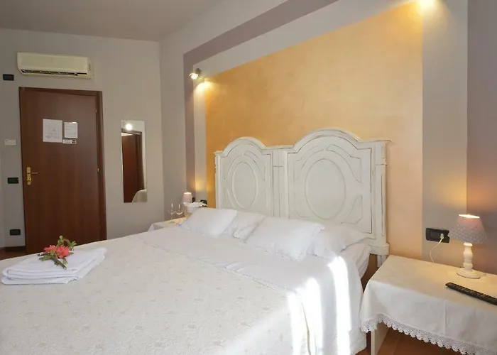 Girelli Sorelle 3* بوسولينغو