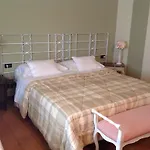 Girelli Sorelle Bed & Breakfast 4*