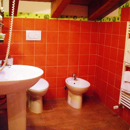 فندق مبيت وإفطار Girelli Sorelle 4*